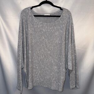 👠 3 for $ 30👠 Sadie and Sage Bat Wing sweater 👠 3 for $ 30👠